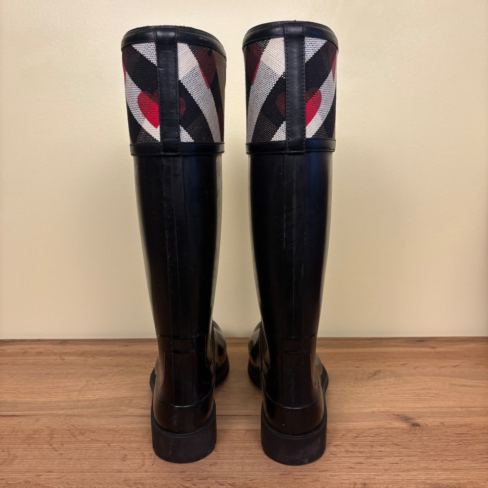 BURBERRY Crosshill Heart Check Rain Boots In Black Women Size 40 Outdoor Rubber - Picture 10 of 14